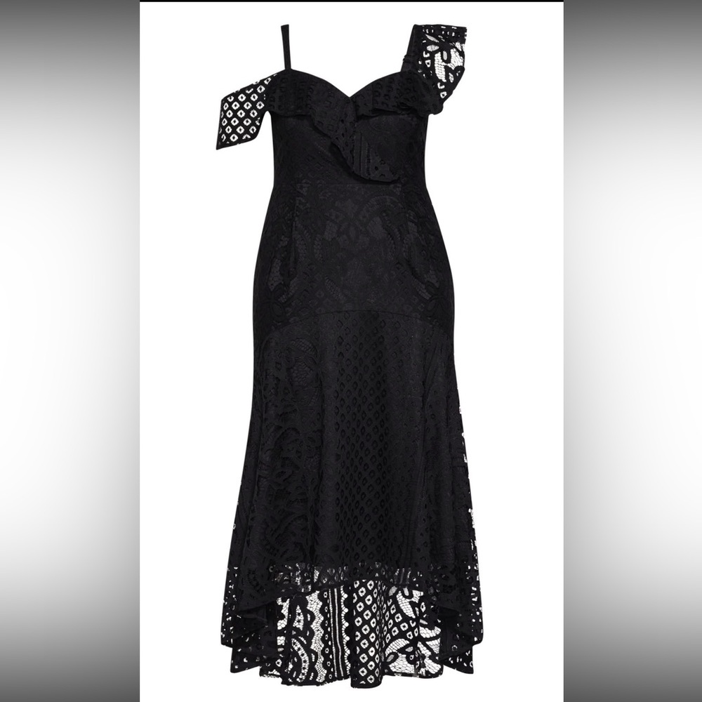 NWT City Chic Femme Fatale Lace Maxi Dress Size 18 - Picture 2 of 4